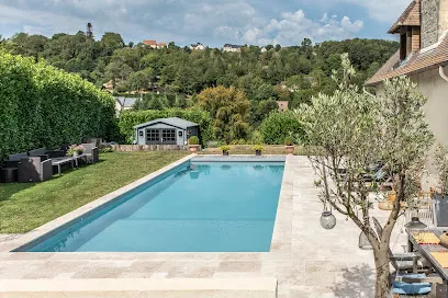 Image de Larcher Piscines / l'esprit piscine /Jacuzzi® / Sauna / Hammam