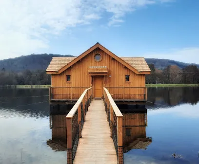 Image de LieuDieu - Cabane sur l'eau - Séjour équestre - Hébergements insolites